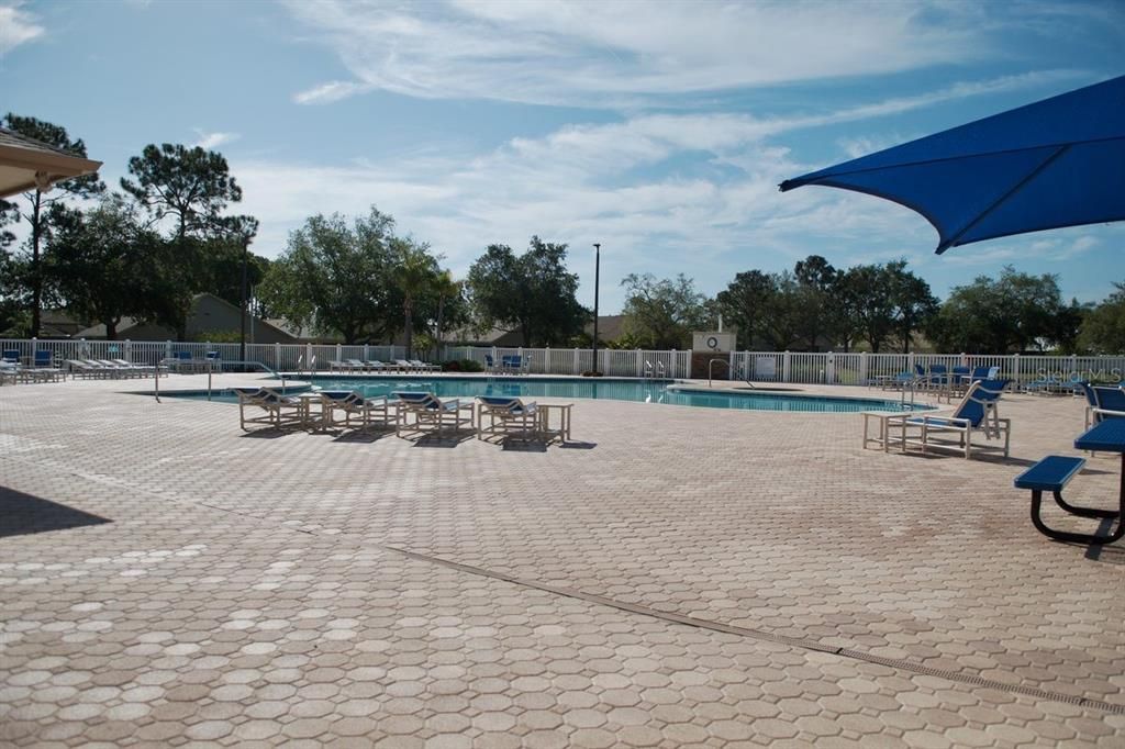 For Rent: $3,195 (3 beds, 3 baths, 2319 Square Feet)