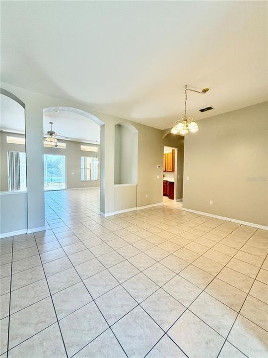For Rent: $3,195 (3 beds, 3 baths, 2319 Square Feet)
