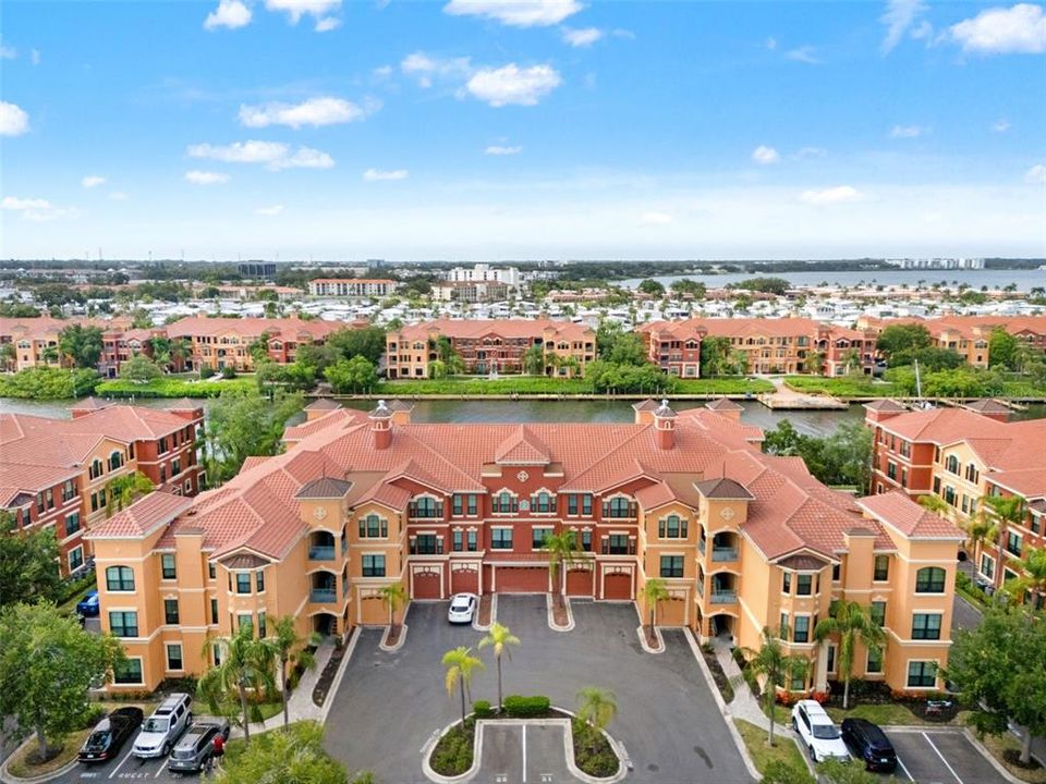 En Venta: $250,000 (1 camas, 1 baños, 1079 Pies cuadrados)