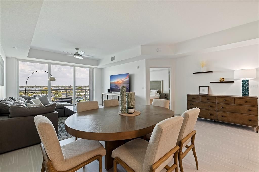 For Rent: $5,500 (3 beds, 2 baths, 1800 Square Feet)