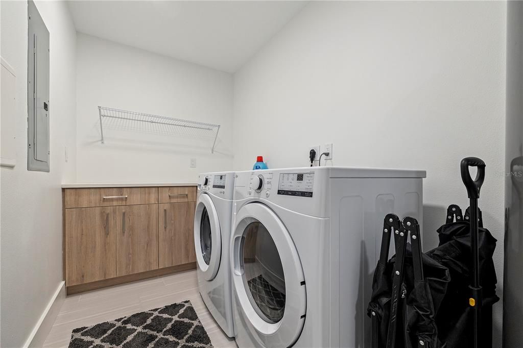 For Rent: $5,500 (3 beds, 2 baths, 1800 Square Feet)