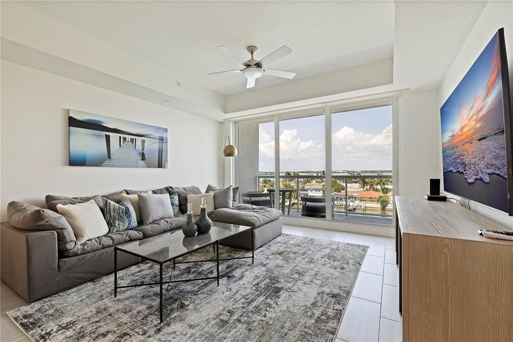 For Rent: $5,500 (3 beds, 2 baths, 1800 Square Feet)