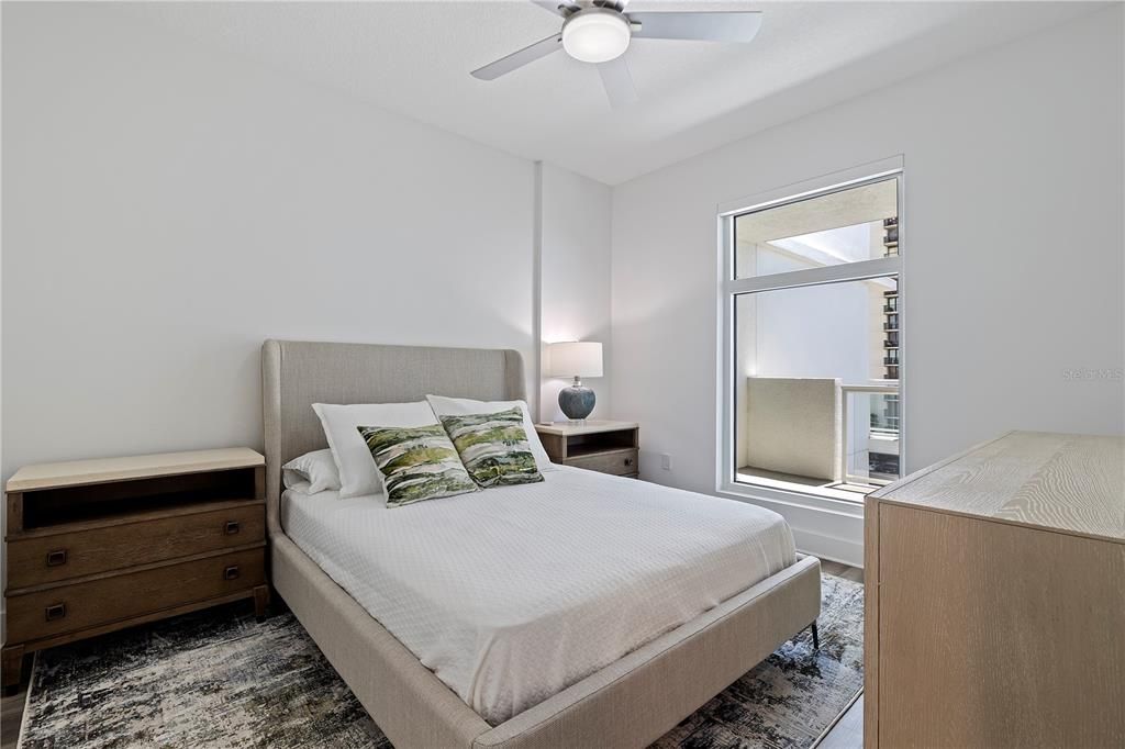 For Rent: $5,500 (3 beds, 2 baths, 1800 Square Feet)