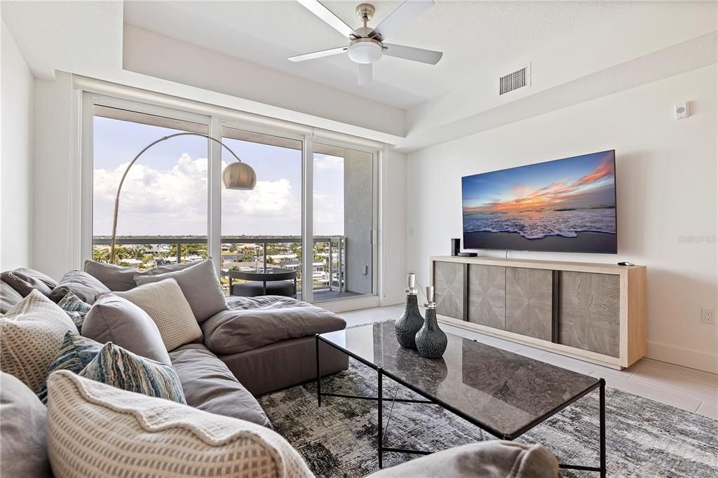 For Rent: $5,500 (3 beds, 2 baths, 1800 Square Feet)