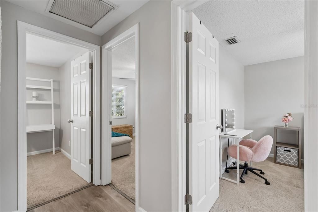 На продажу: $424,999 (4 спален, 2 ванн, 1196 Квадратных фут)