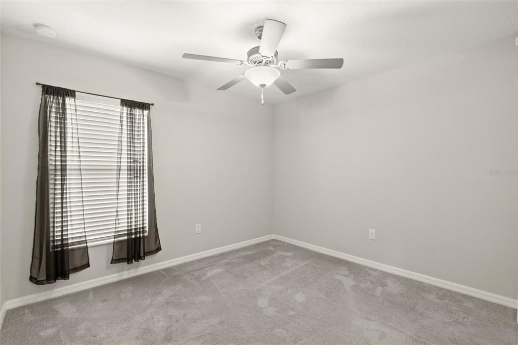 For Sale: $339,900 (4 beds, 2 baths, 1841 Square Feet)