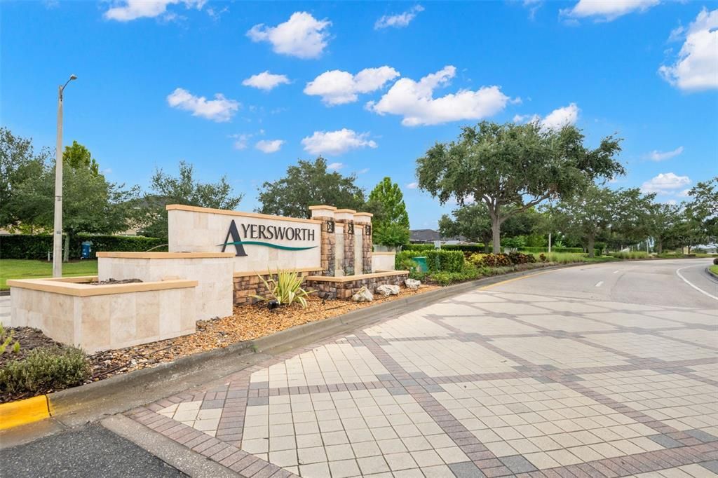 For Sale: $339,900 (4 beds, 2 baths, 1841 Square Feet)