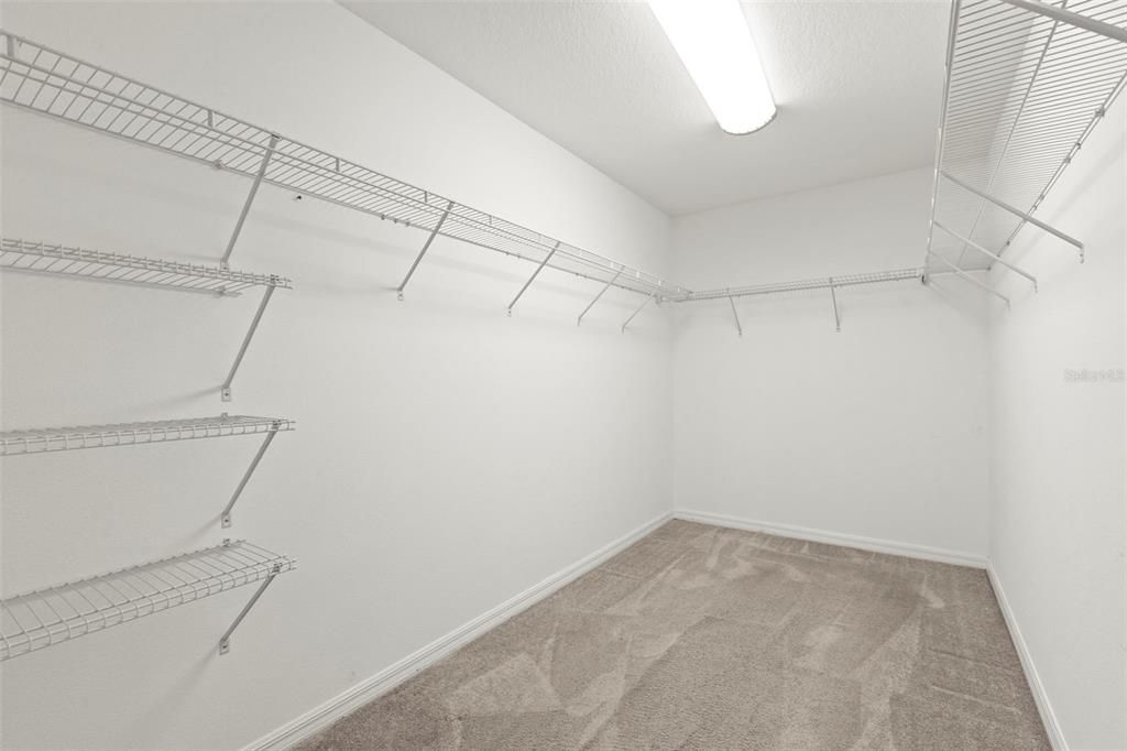 For Sale: $339,900 (4 beds, 2 baths, 1841 Square Feet)