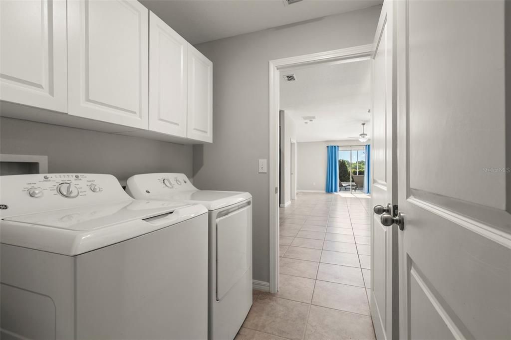 For Sale: $339,900 (4 beds, 2 baths, 1841 Square Feet)