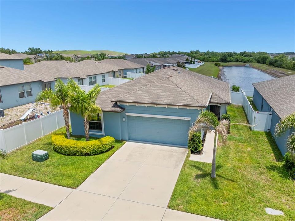 For Sale: $339,900 (4 beds, 2 baths, 1841 Square Feet)
