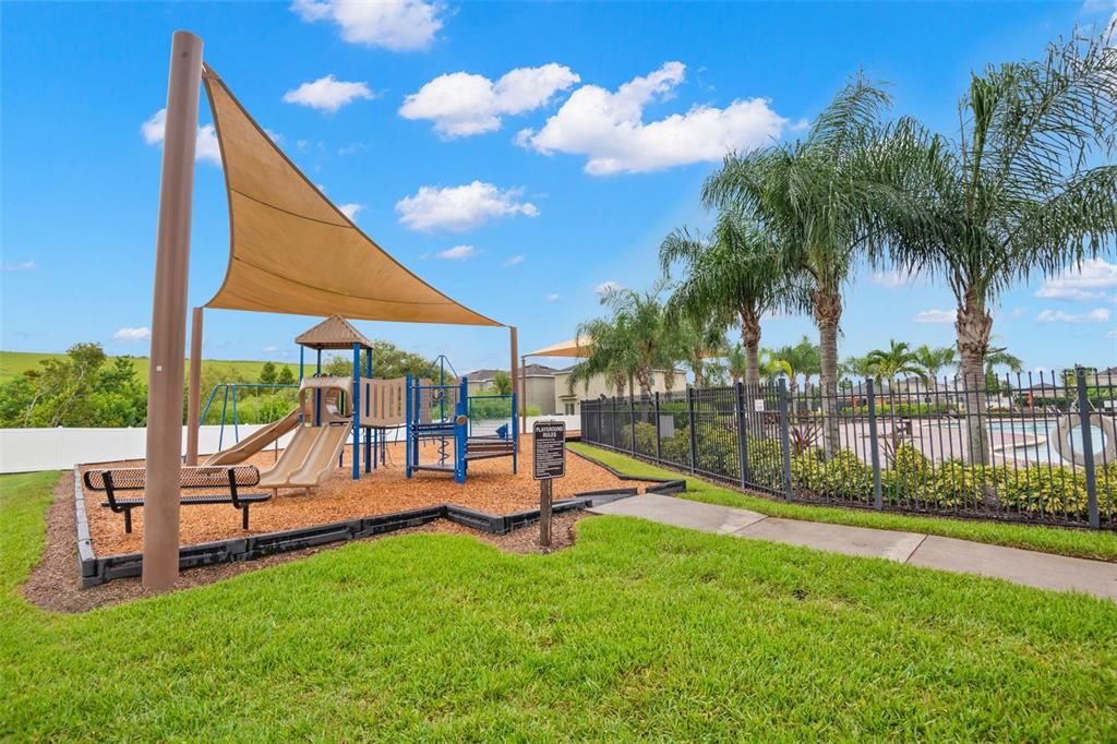 For Sale: $339,900 (4 beds, 2 baths, 1841 Square Feet)