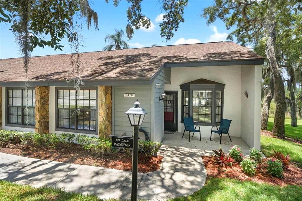 For Sale: $195,000 (2 beds, 2 baths, 995 Square Feet)