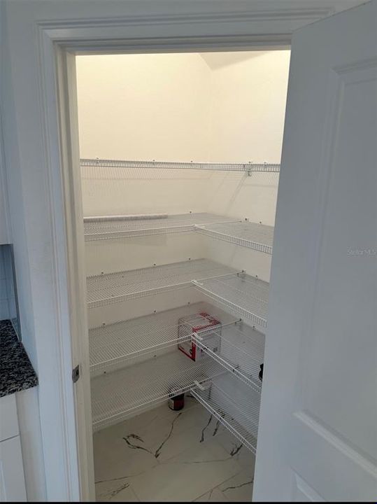 В аренду: $3,000 (4 спален, 3 ванн, 1736 Квадратных фут)