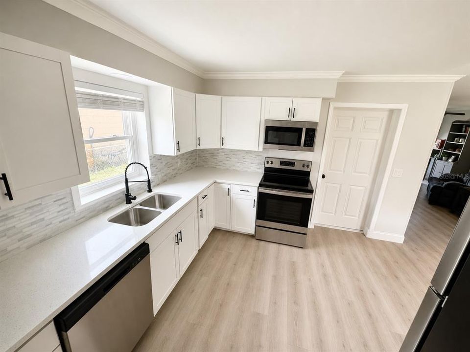 En Venta: $274,999 (2 camas, 1 baños, 864 Pies cuadrados)