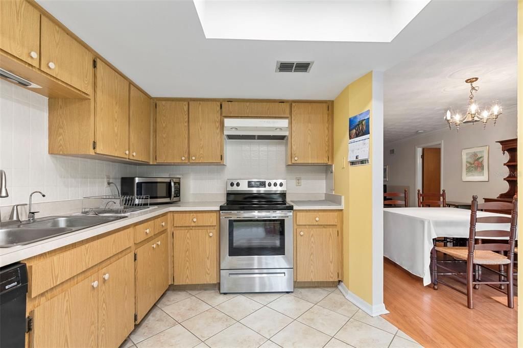 En Venta: $229,900 (3 camas, 2 baños, 1520 Pies cuadrados)