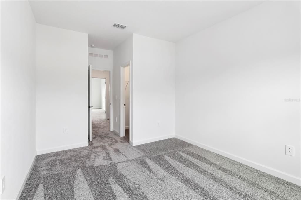 En Renta: $3,300 (5 camas, 3 baños, 2571 Pies cuadrados)