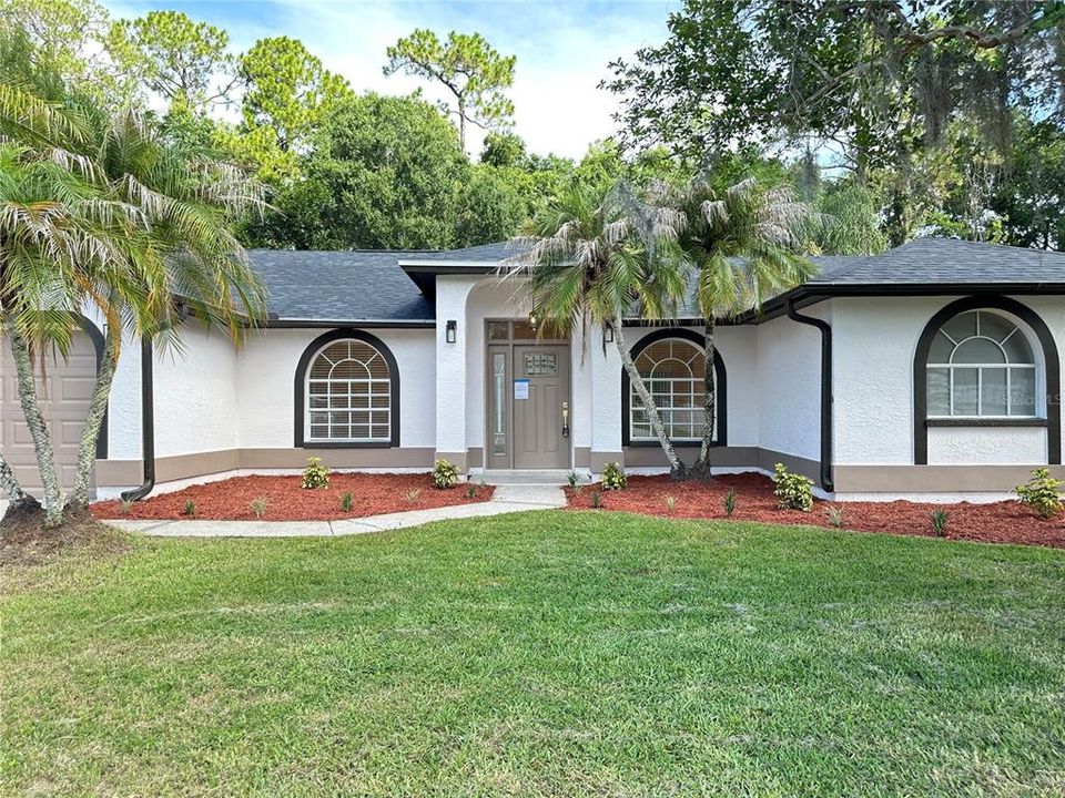For Sale: $515,000 (3 beds, 2 baths, 2087 Square Feet)