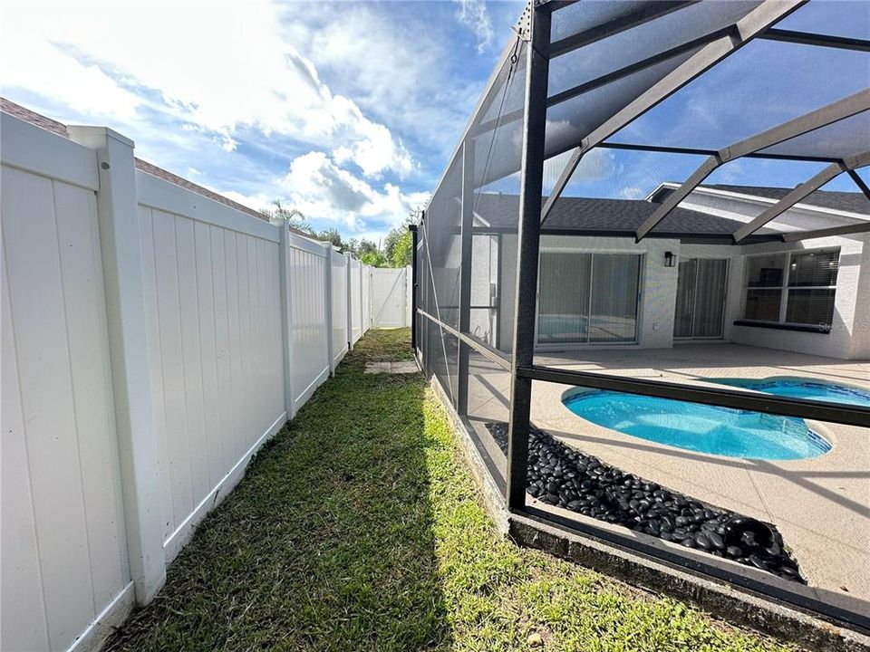 For Sale: $515,000 (3 beds, 2 baths, 2087 Square Feet)