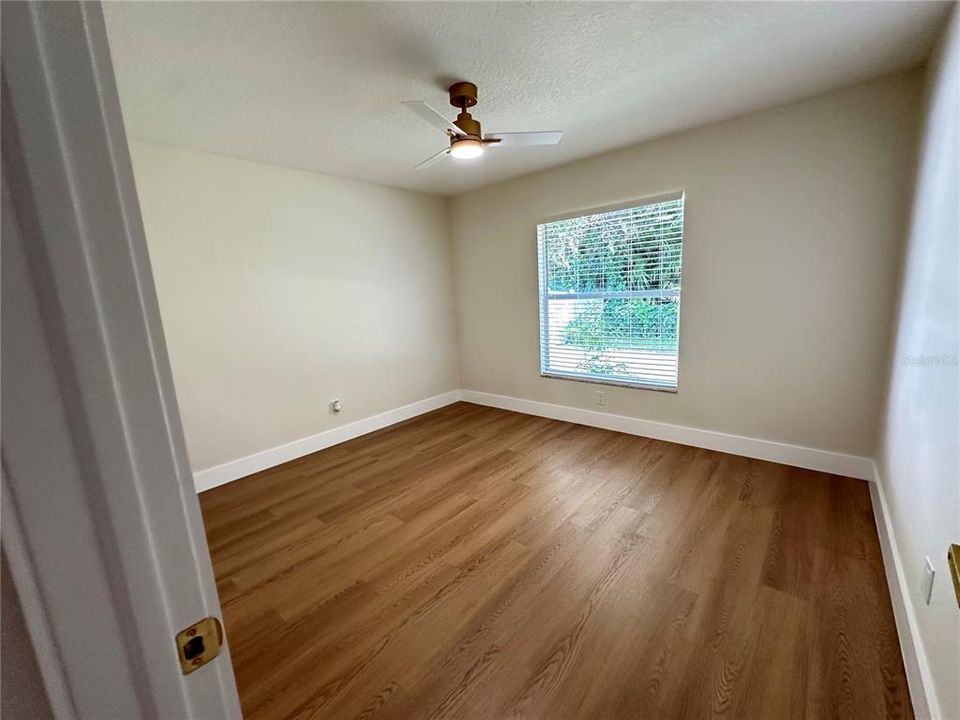 For Sale: $515,000 (3 beds, 2 baths, 2087 Square Feet)