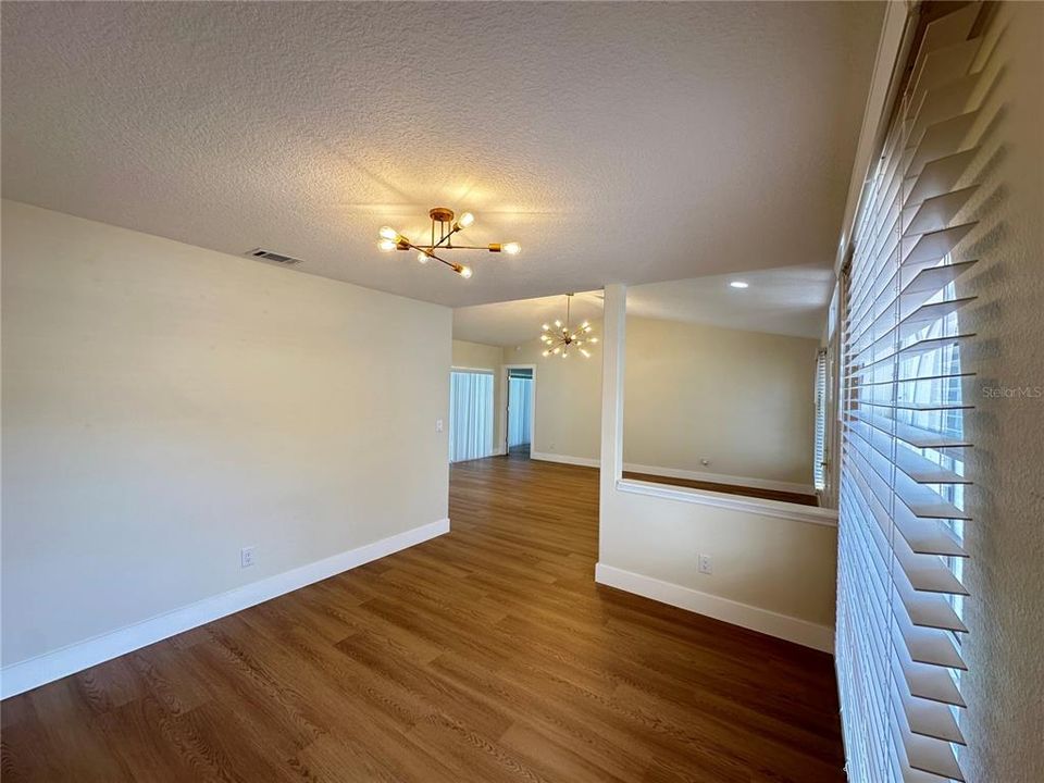 For Sale: $515,000 (3 beds, 2 baths, 2087 Square Feet)