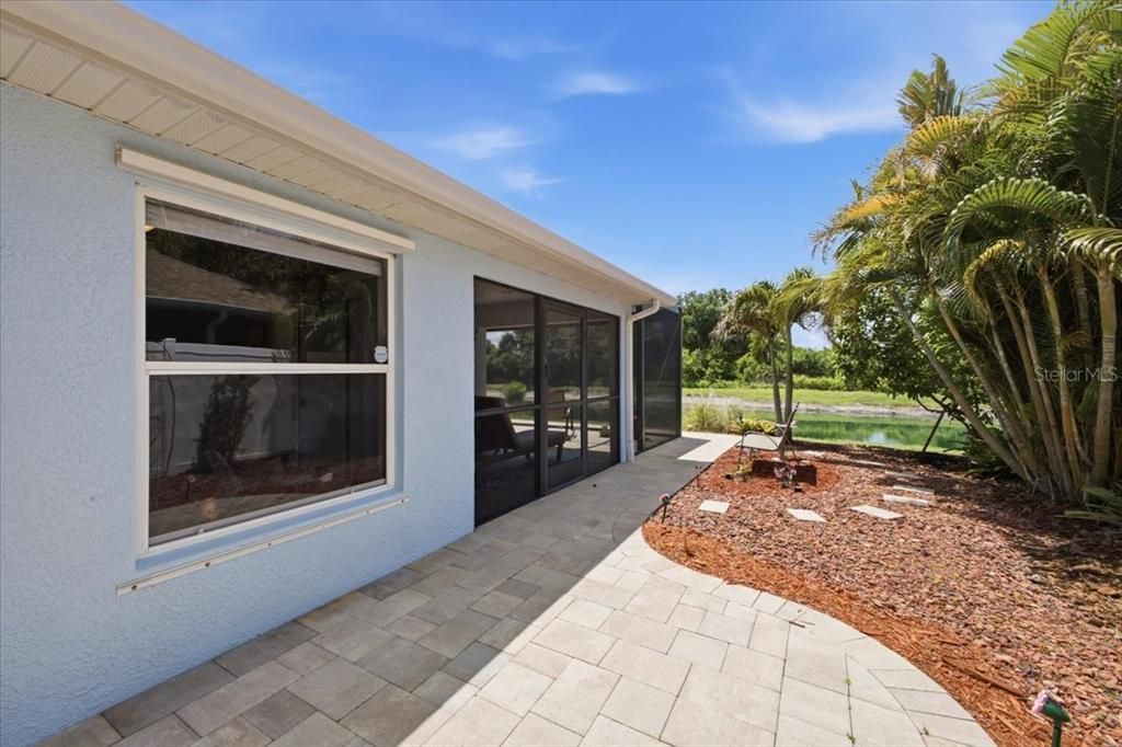 For Sale: $439,000 (3 beds, 2 baths, 1713 Square Feet)