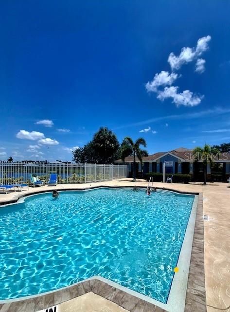 For Sale: $439,000 (3 beds, 2 baths, 1713 Square Feet)