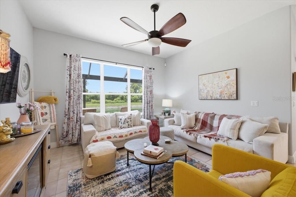 For Sale: $439,000 (3 beds, 2 baths, 1713 Square Feet)