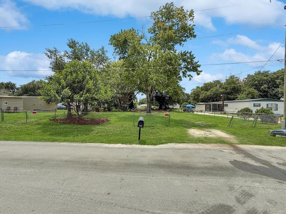 На продажу: $150,000 (0.29 acres)