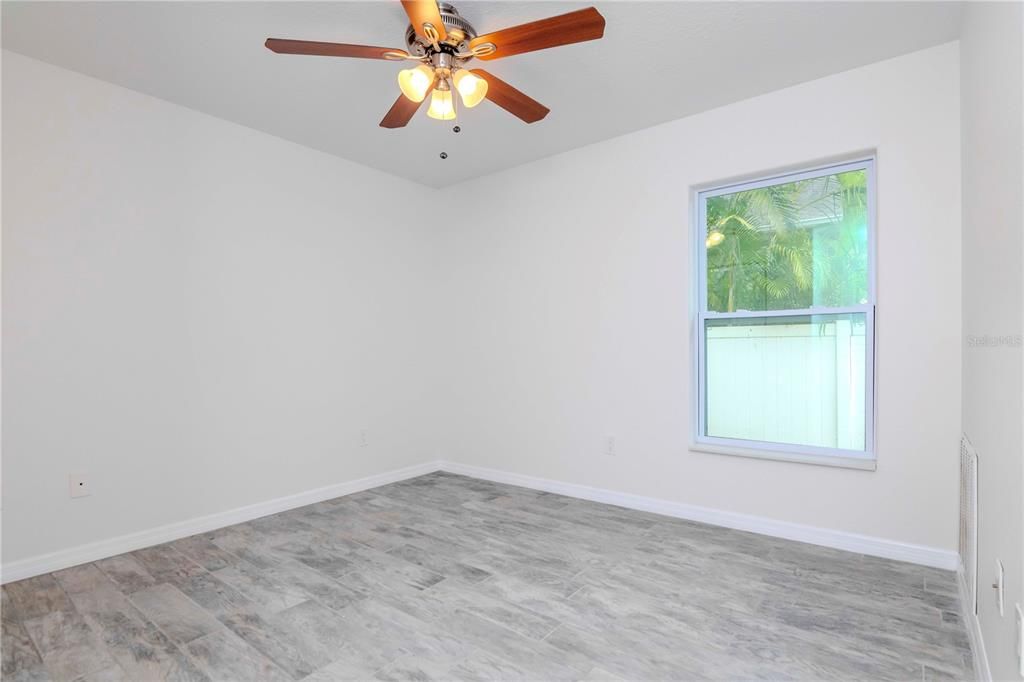 For Rent: $2,800 (3 beds, 2 baths, 1400 Square Feet)