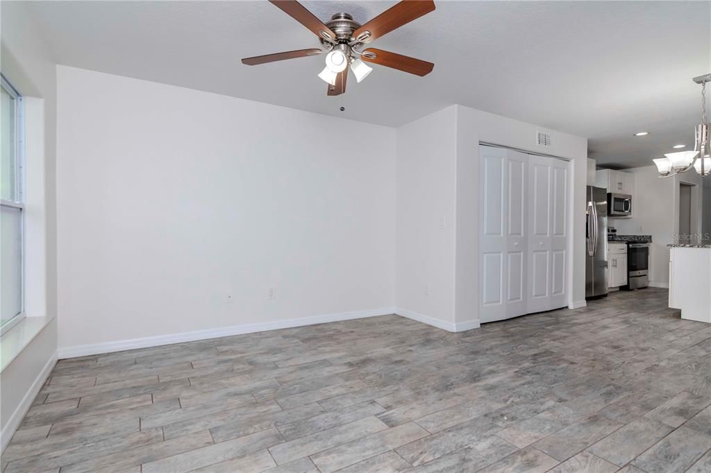 For Rent: $2,800 (3 beds, 2 baths, 1400 Square Feet)
