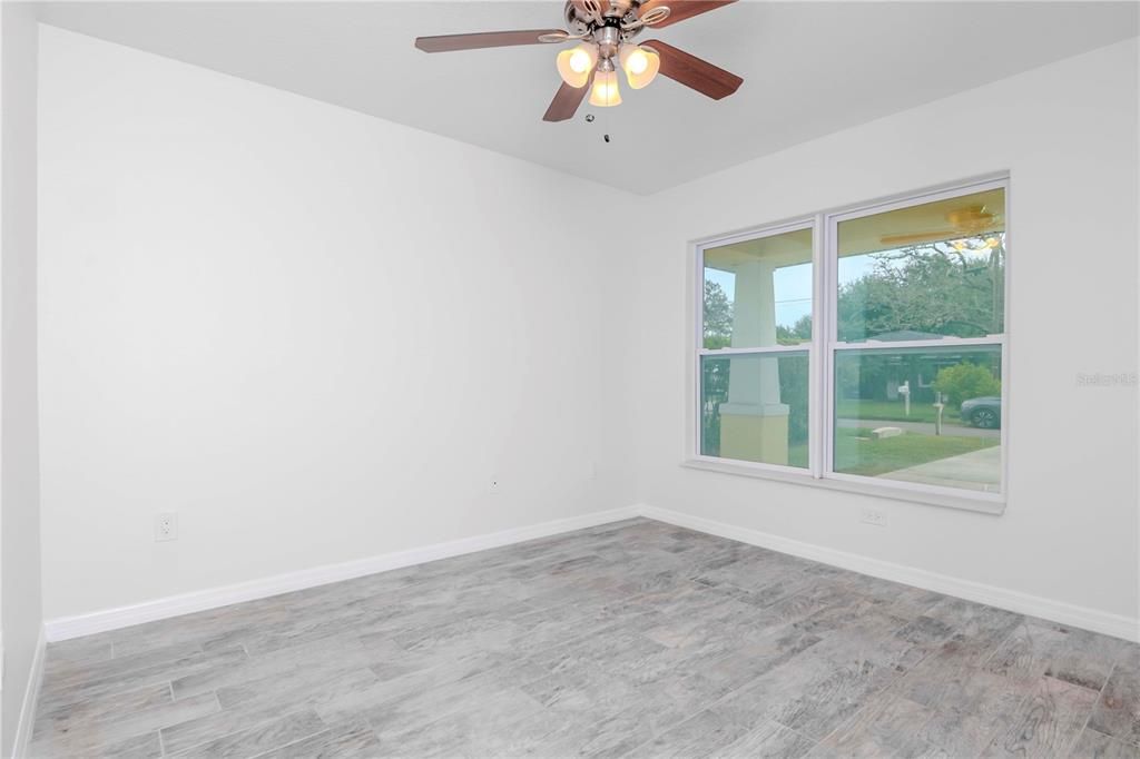 For Rent: $2,800 (3 beds, 2 baths, 1400 Square Feet)
