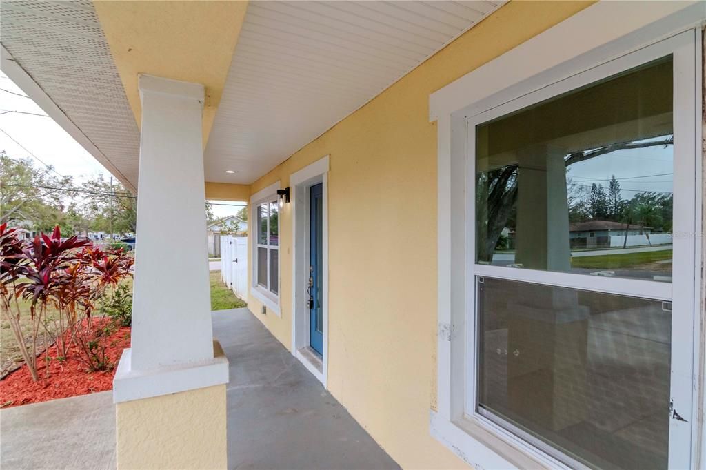 For Rent: $2,800 (3 beds, 2 baths, 1400 Square Feet)