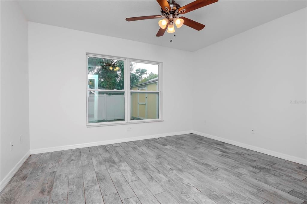 For Rent: $2,800 (3 beds, 2 baths, 1400 Square Feet)