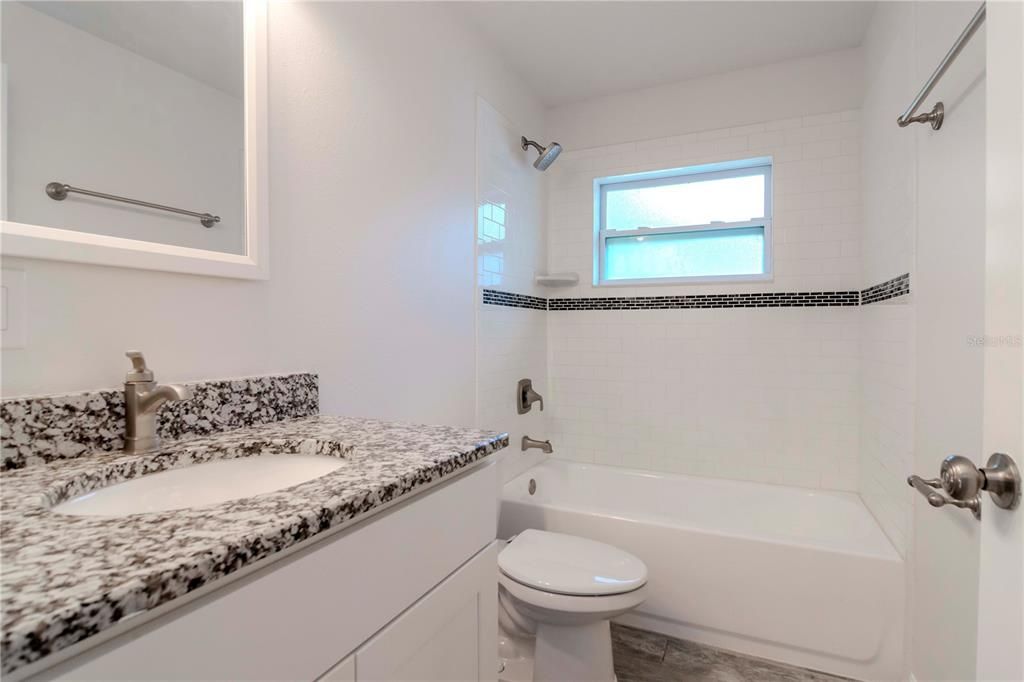 For Rent: $2,800 (3 beds, 2 baths, 1400 Square Feet)