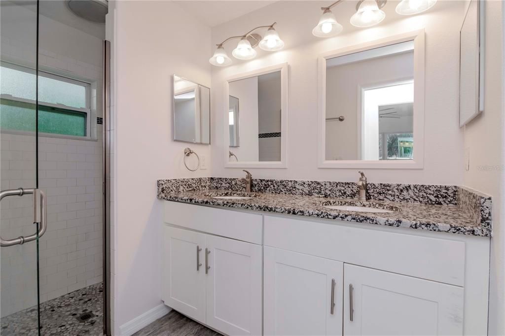 For Rent: $2,800 (3 beds, 2 baths, 1400 Square Feet)