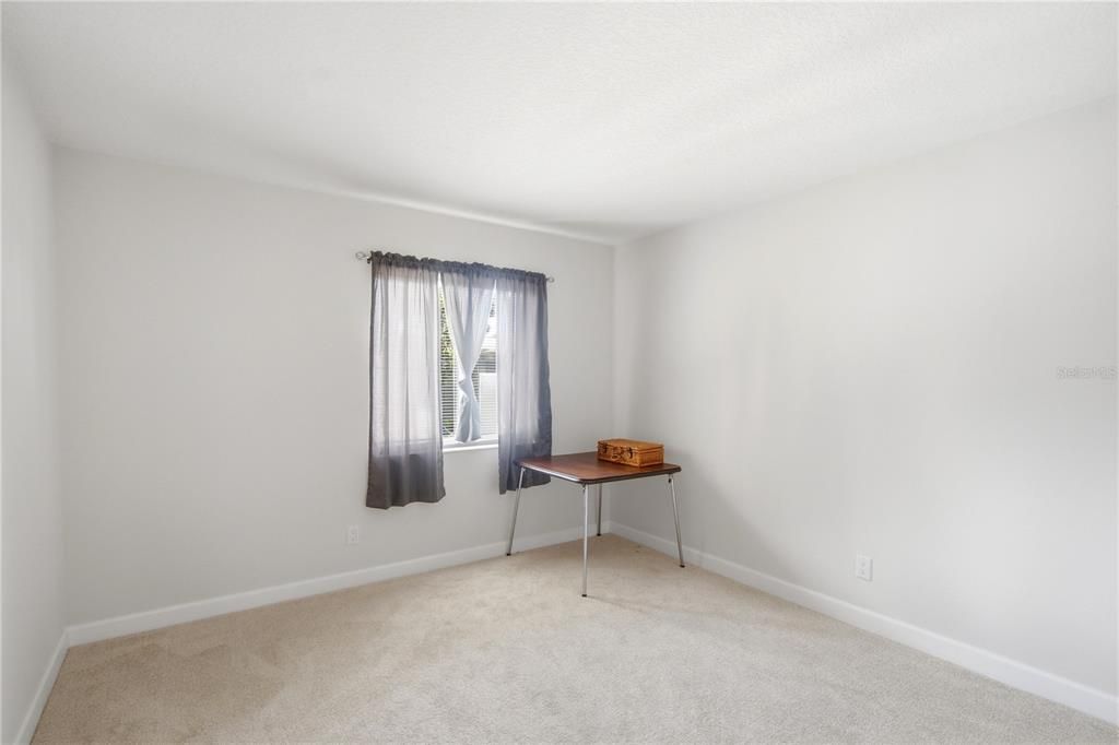 For Sale: $170,000 (2 beds, 2 baths, 1006 Square Feet)
