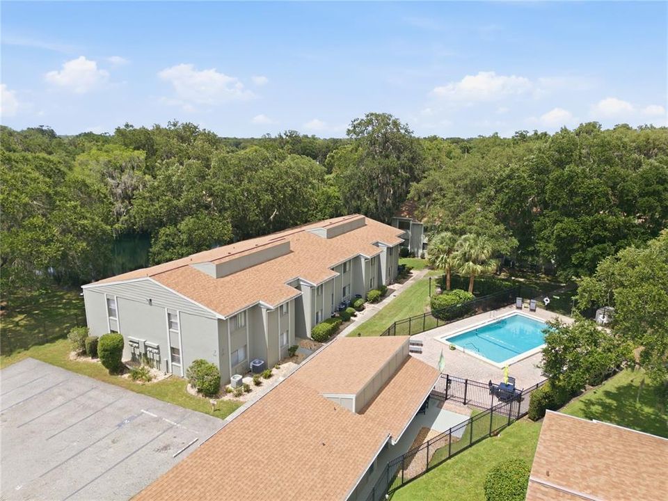 For Sale: $170,000 (2 beds, 2 baths, 1006 Square Feet)