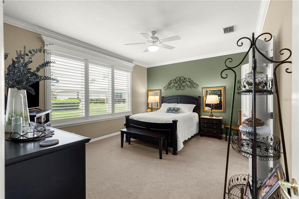 For Sale: $429,000 (3 beds, 2 baths, 1958 Square Feet)