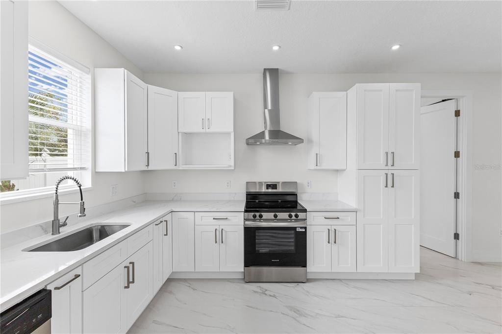 En Venta: $399,000 (3 camas, 2 baños, 1488 Pies cuadrados)