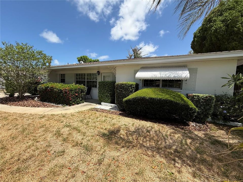 For Rent: $2,500 (2 beds, 2 baths, 1153 Square Feet)