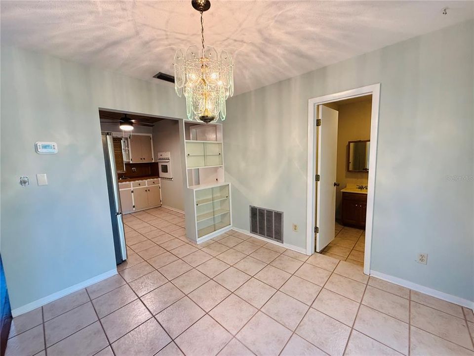 For Rent: $2,500 (2 beds, 2 baths, 1153 Square Feet)