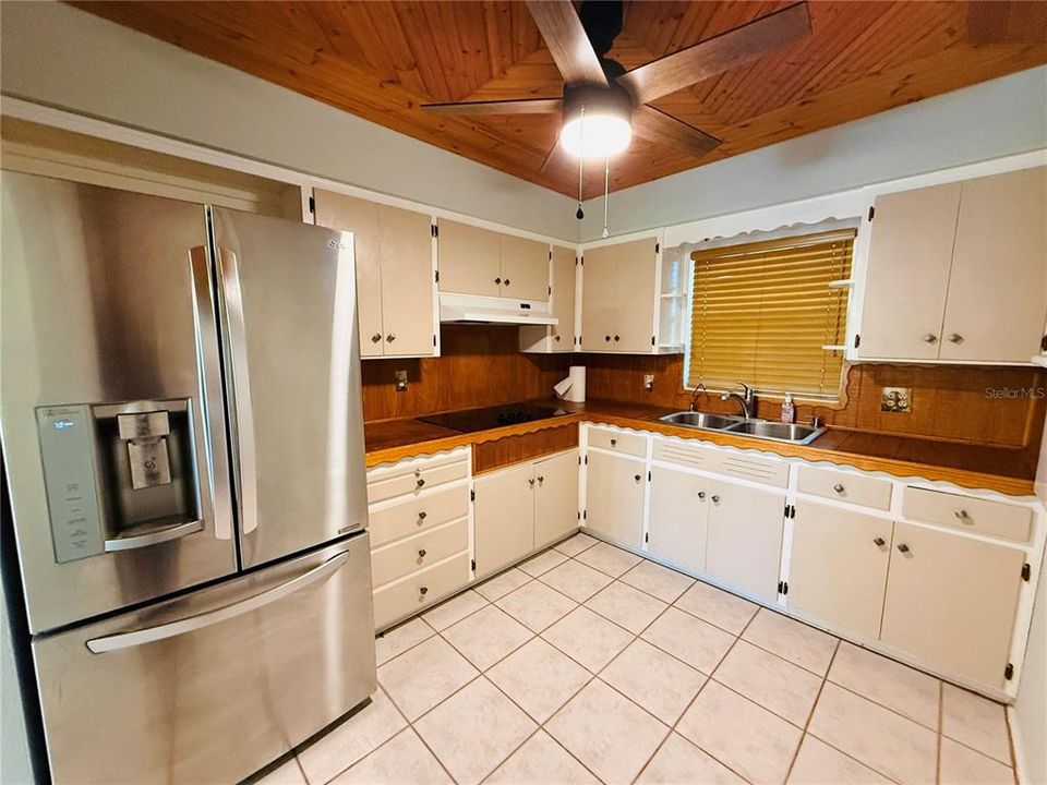 For Rent: $2,500 (2 beds, 2 baths, 1153 Square Feet)