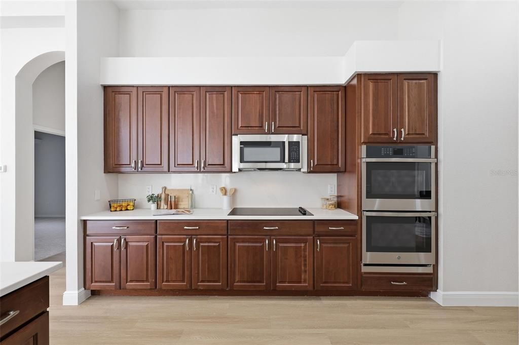 For Sale: $779,000 (4 beds, 3 baths, 3706 Square Feet)