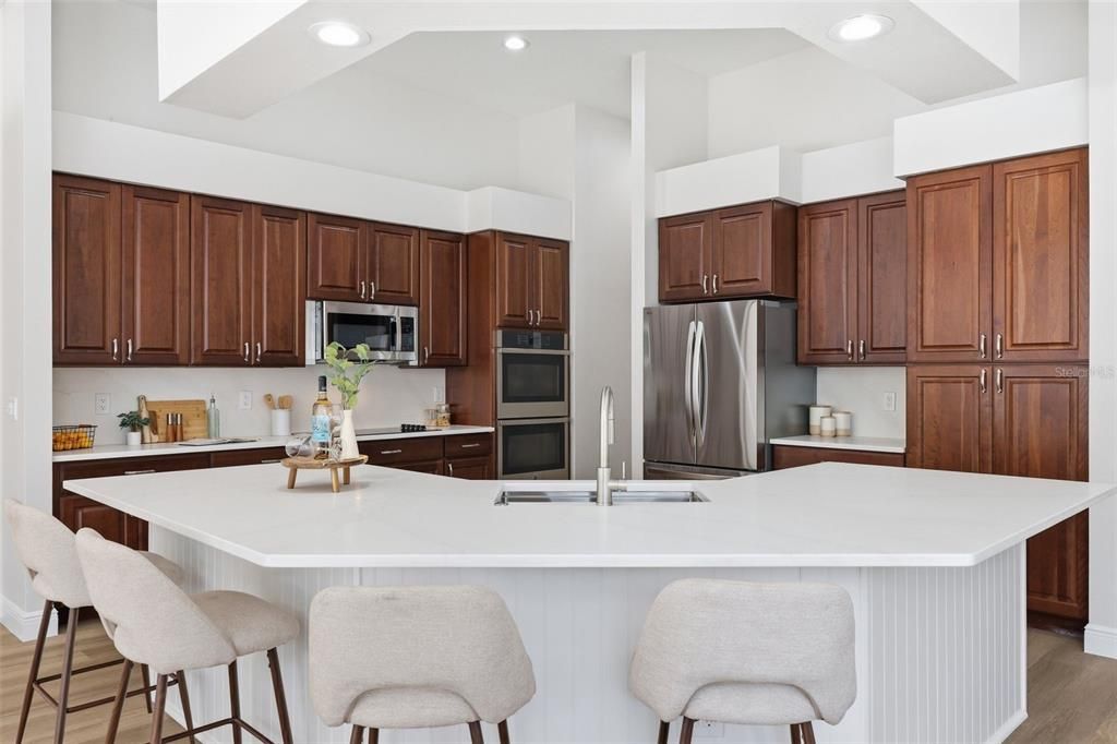 For Sale: $779,000 (4 beds, 3 baths, 3706 Square Feet)