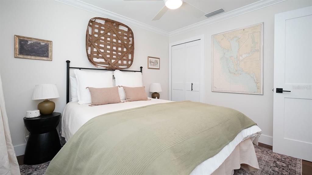 For Sale: $675,000 (4 beds, 3 baths, 1910 Square Feet)