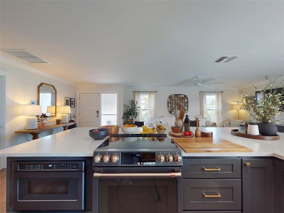 For Sale: $675,000 (4 beds, 3 baths, 1910 Square Feet)