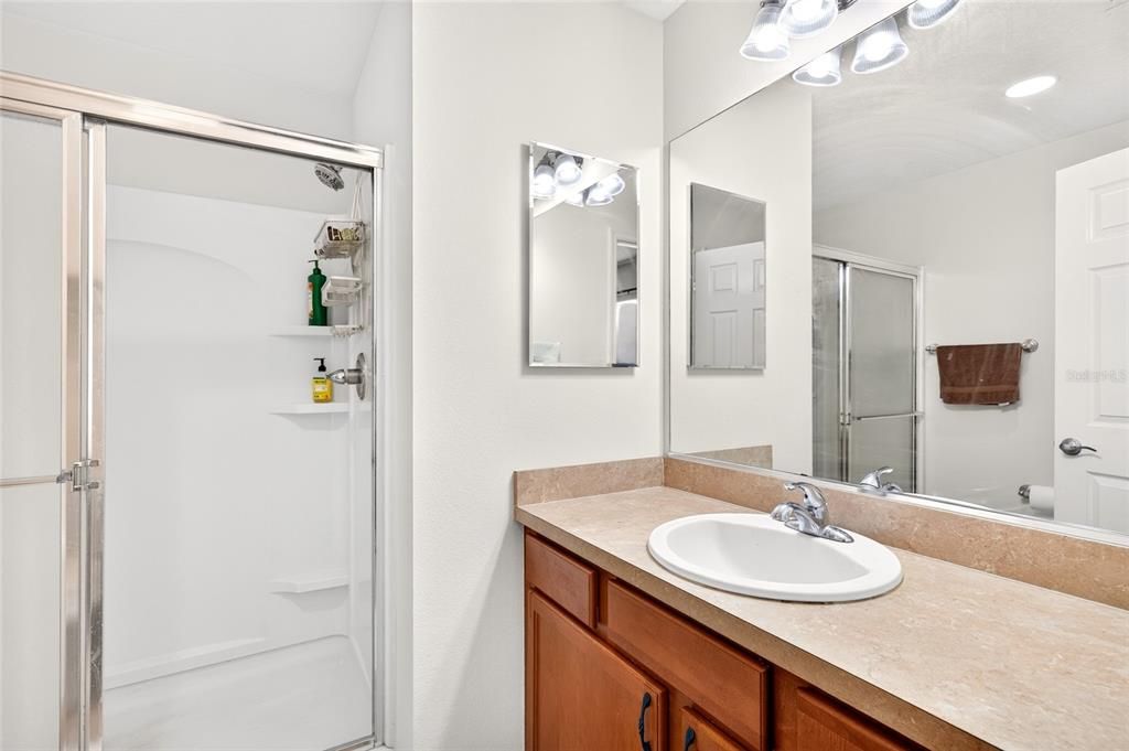 For Sale: $265,000 (2 beds, 2 baths, 1156 Square Feet)