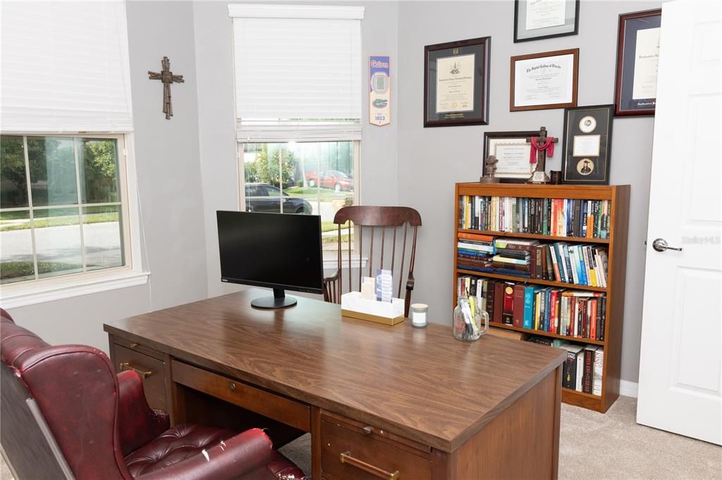 For Sale: $459,000 (3 beds, 2 baths, 1978 Square Feet)
