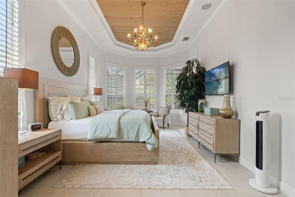 For Sale: $1,350,000 (4 beds, 3 baths, 3745 Square Feet)