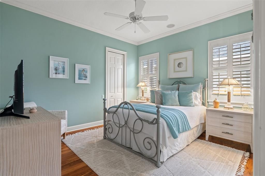 For Sale: $1,350,000 (4 beds, 3 baths, 3745 Square Feet)